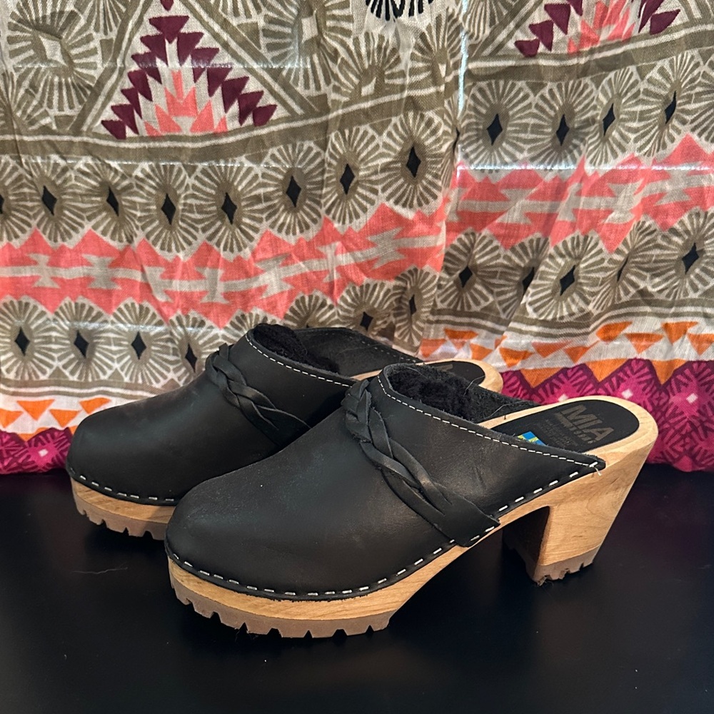 MIA Black Leather Wooden Clogs 38 7.5 Never Worn